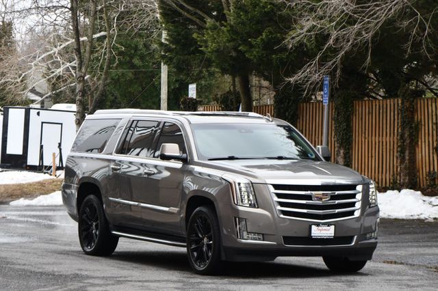2017 Cadillac Escalade ESV 4WD 4dr Luxury - 22983224 - 12