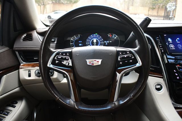 2017 Cadillac Escalade ESV 4WD 4dr Luxury - 22983224 - 27