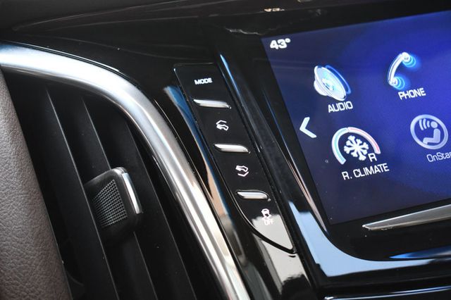 2017 Cadillac Escalade ESV 4WD 4dr Luxury - 22983224 - 33