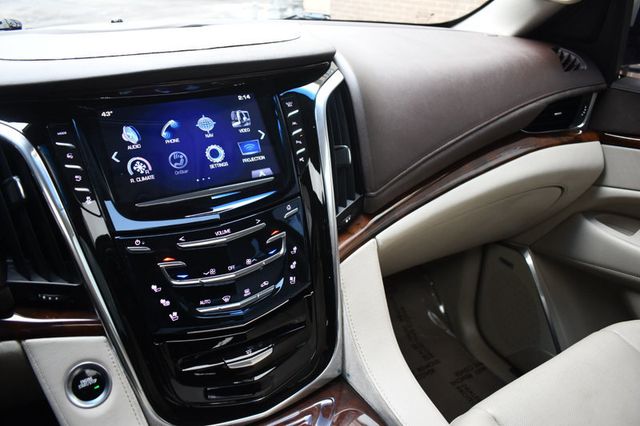 2017 Cadillac Escalade ESV 4WD 4dr Luxury - 22983224 - 35