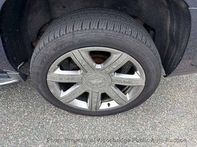 2017 Cadillac Escalade ESV 4WD 4dr Luxury - 23086639 - 14