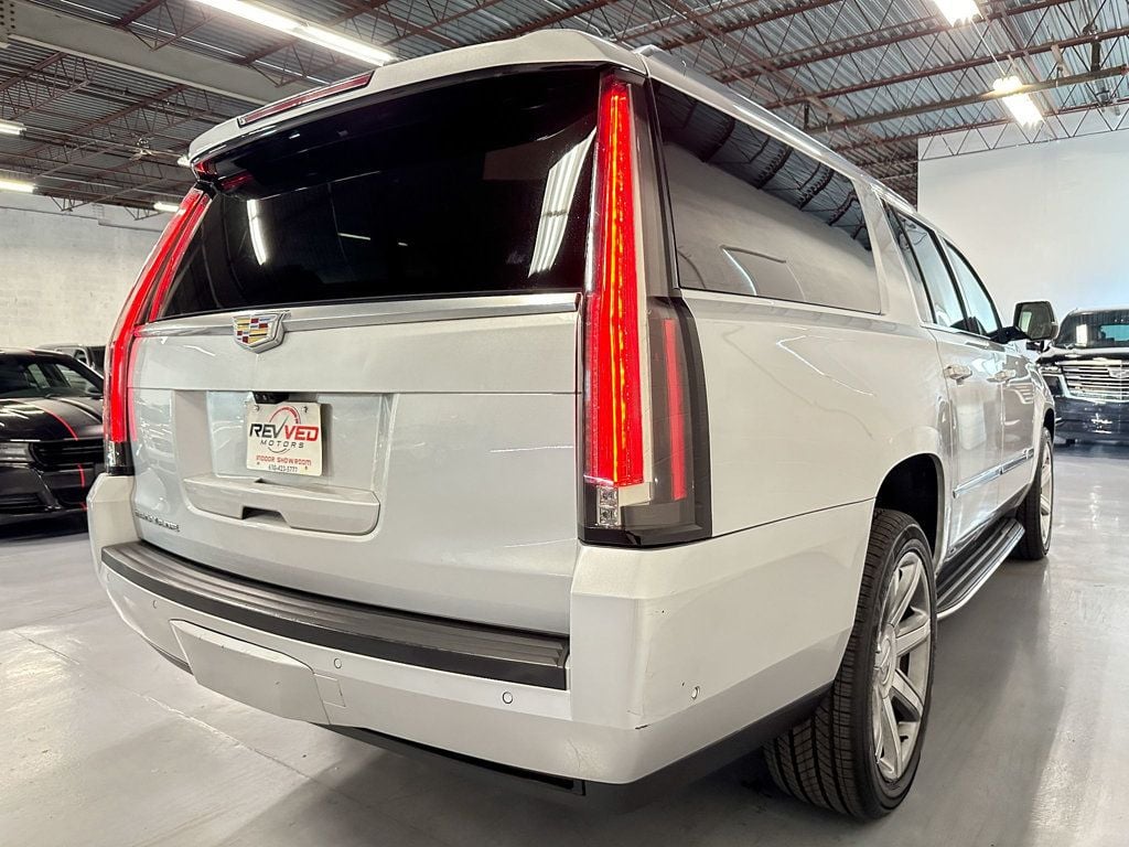 2017 Cadillac Escalade ESV 4WD 4dr Luxury - 22628985 - 6