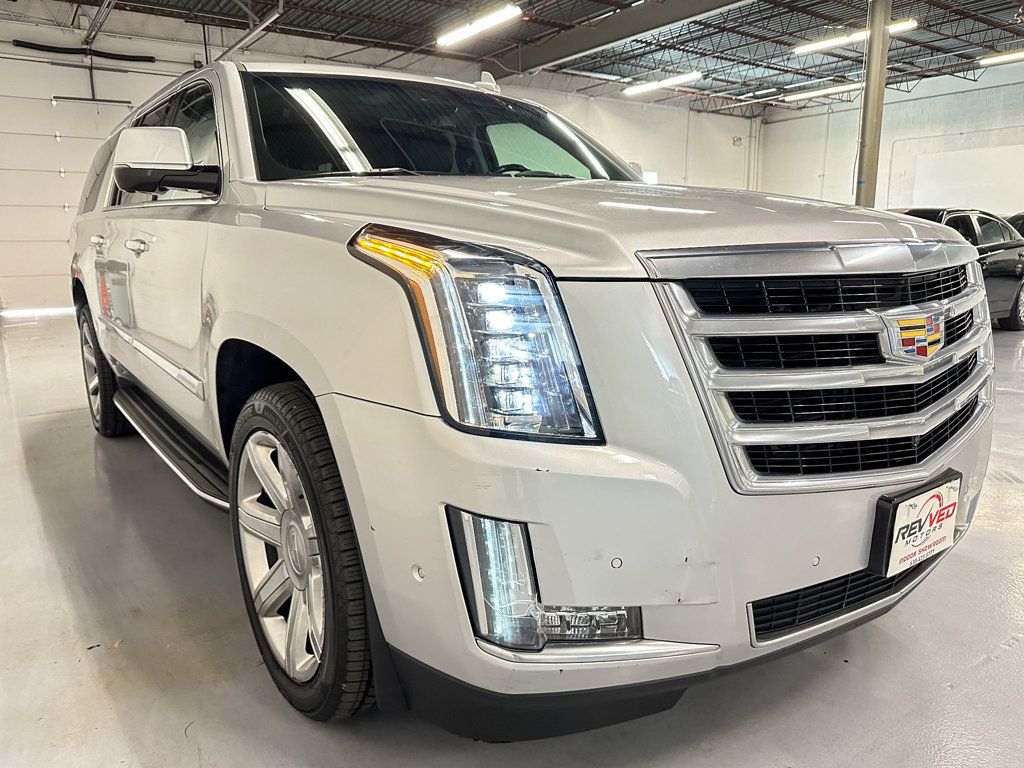 2017 Cadillac Escalade ESV 4WD 4dr Luxury - 22628985 - 7