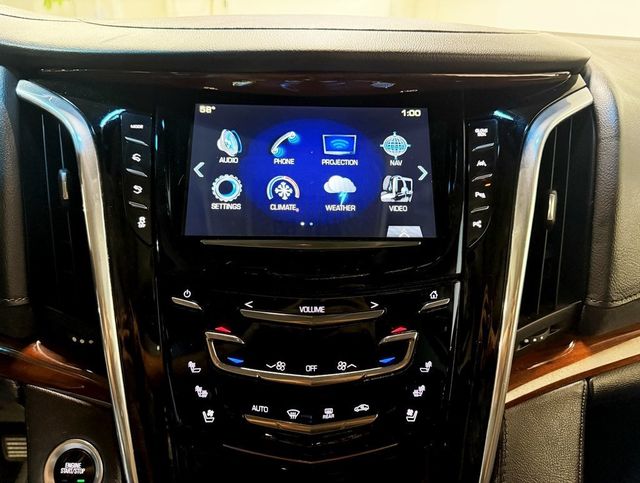 2017 Cadillac Escalade ESV 4WD 4dr Luxury - 22930735 - 16