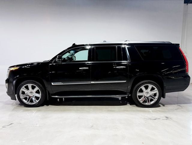 2017 Cadillac Escalade ESV 4WD 4dr Luxury - 22930735 - 3