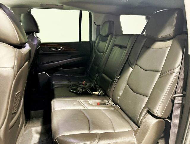 2017 Cadillac Escalade ESV 4WD 4dr Luxury - 22930735 - 40