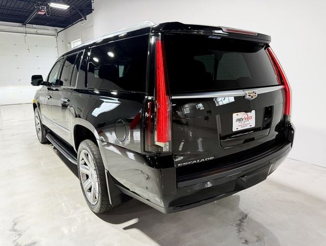 2017 Cadillac Escalade ESV 4WD 4dr Luxury - 22930735 - 4