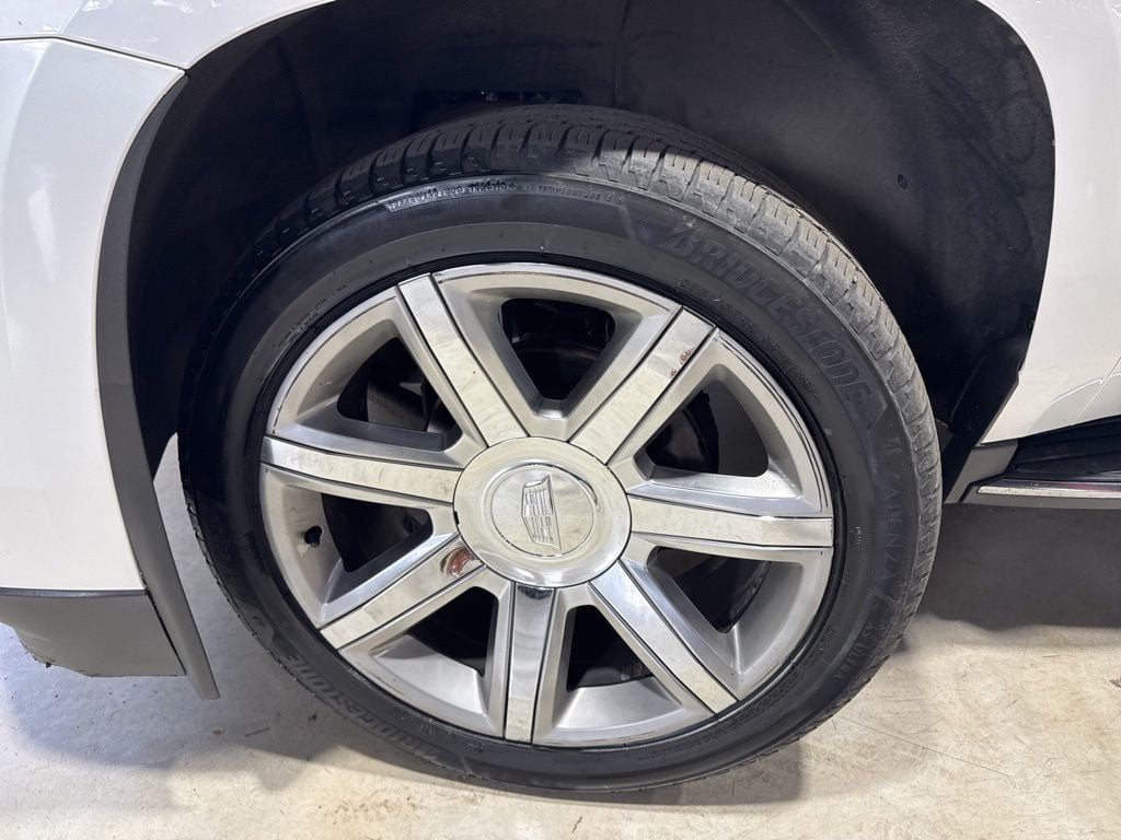 2017 Cadillac Escalade ESV 4WD 4dr Luxury - 23007338 - 1