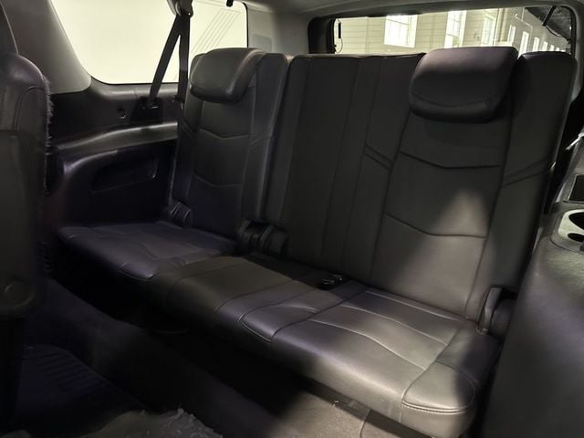 2017 Cadillac Escalade ESV 4WD 4dr Luxury - 23007338 - 44