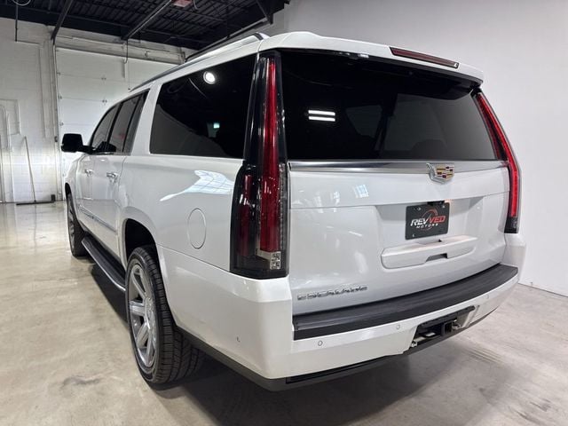 2017 Cadillac Escalade ESV AWD Luxury's photo