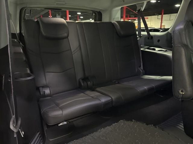 2017 Cadillac Escalade ESV 4WD 4dr Luxury - 23007338 - 52