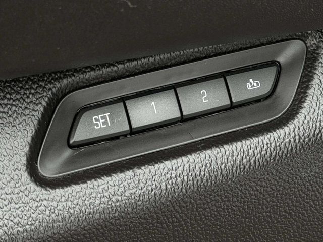 2017 Cadillac Escalade ESV 4WD 4dr Luxury - 22986776 - 17