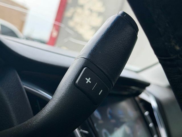 2017 Cadillac Escalade ESV 4WD 4dr Luxury - 22986776 - 43