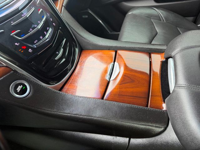 2017 Cadillac Escalade ESV 4WD 4dr Luxury - 22986776 - 52