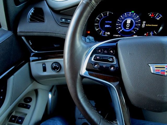 2017 Cadillac Escalade ESV 4WD 4dr Luxury - 22989325 - 22