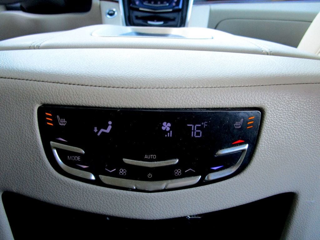 2017 Cadillac Escalade ESV 4WD 4dr Luxury - 22989325 - 30