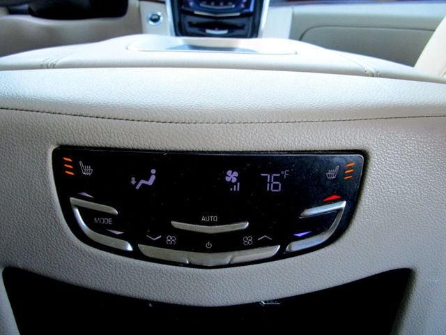 2017 Cadillac Escalade ESV 4WD 4dr Luxury - 22989325 - 30