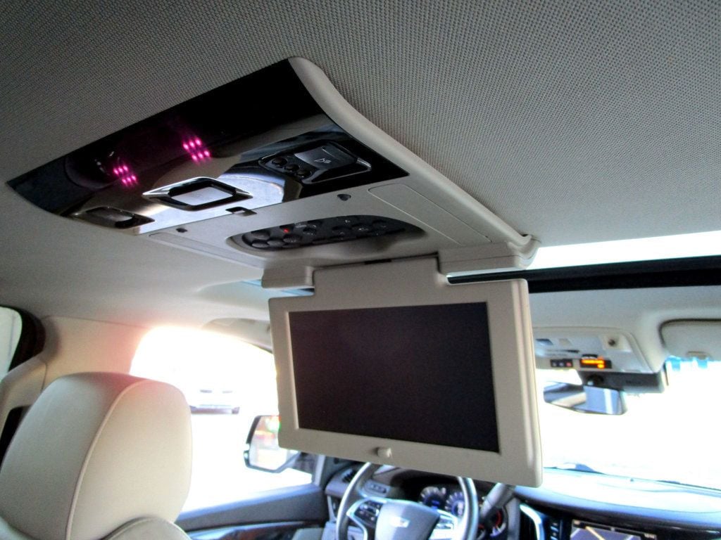 2017 Cadillac Escalade ESV 4WD 4dr Luxury - 22989325 - 32