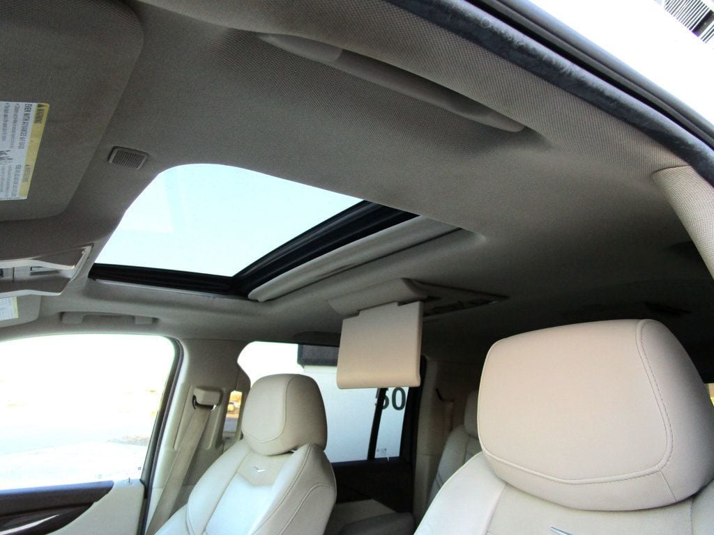 2017 Cadillac Escalade ESV 4WD 4dr Luxury - 22989325 - 33