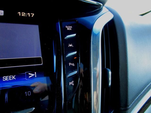 2017 Cadillac Escalade ESV 4WD 4dr Luxury - 22989325 - 36