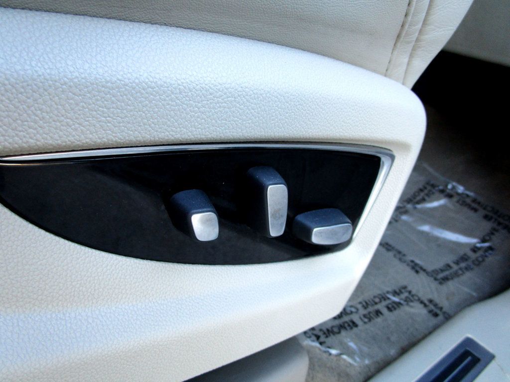 2017 Cadillac Escalade ESV 4WD 4dr Luxury - 22989325 - 38