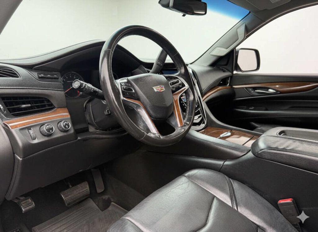 2017 Cadillac Escalade ESV 4WD 4dr Luxury - 22930848 - 9