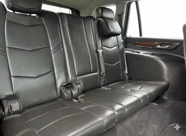 2017 Cadillac Escalade ESV 4WD 4dr Luxury - 22930848 - 15