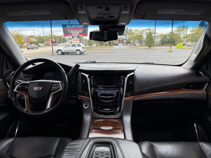 2017 Cadillac Escalade ESV 4WD 4dr Luxury - 22930848 - 21