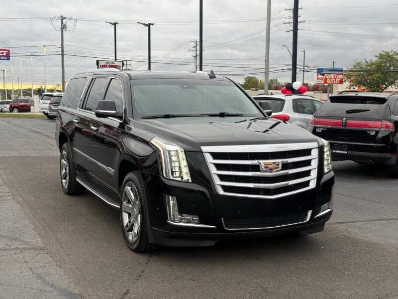 2017 Cadillac Escalade ESV 4WD 4dr Luxury - 22930848 - 2