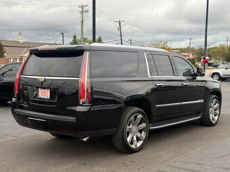 2017 Cadillac Escalade ESV 4WD 4dr Luxury - 22930848 - 4