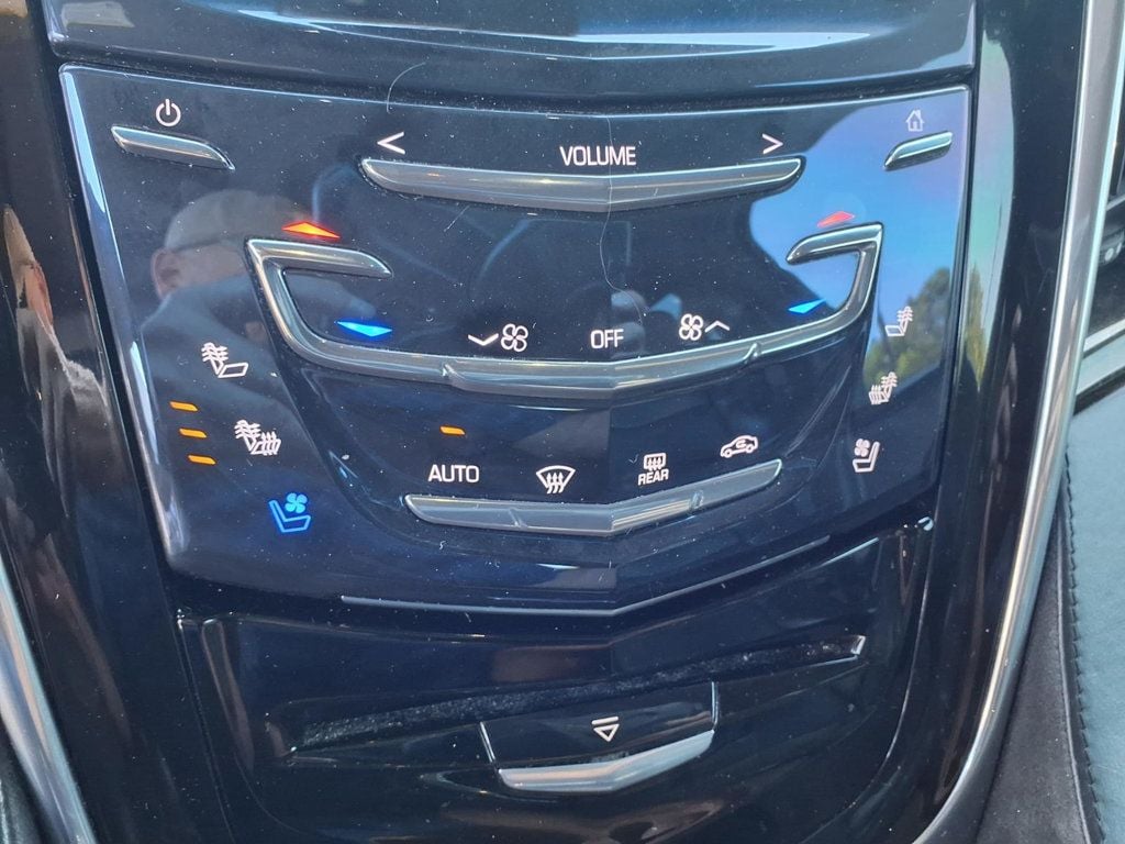 2017 Cadillac Escalade ESV 4WD 4dr Platinum - 23093496 - 14