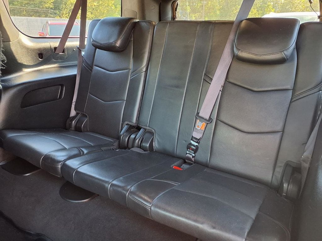 2017 Cadillac Escalade ESV 4WD 4dr Platinum - 23093496 - 18
