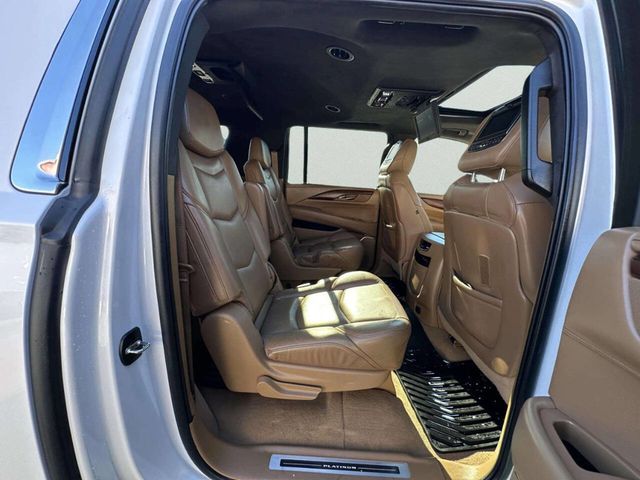 2017 Cadillac Escalade ESV 4WD 4dr Platinum - 22950701 - 30