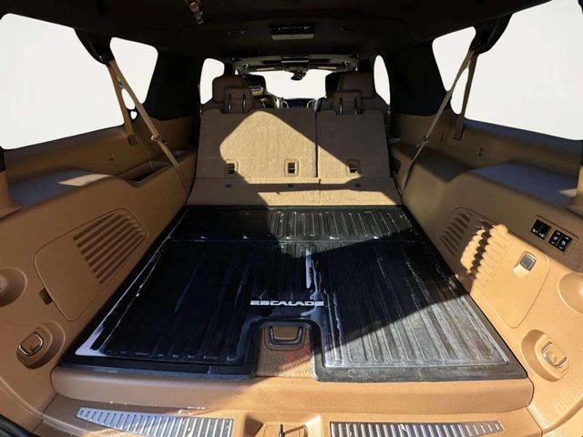 2017 Cadillac Escalade ESV 4WD 4dr Platinum - 22950701 - 8