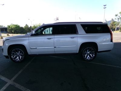 2017 Cadillac Escalade ESV