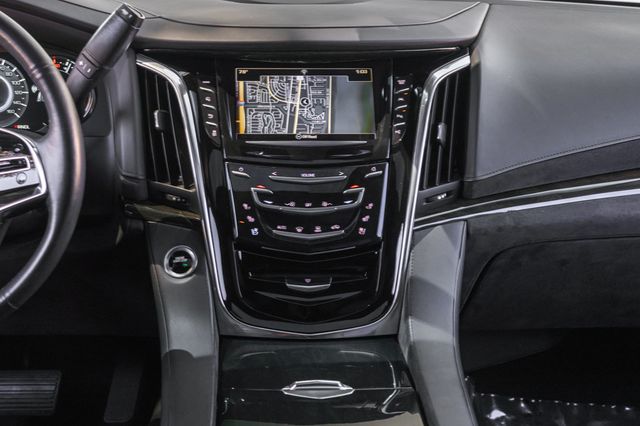 2017 Cadillac Escalade ESV 4WD 4dr Platinum - 23001064 - 18