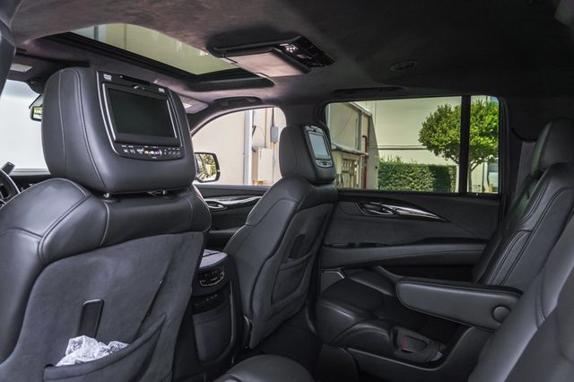 2017 Cadillac Escalade ESV 4WD 4dr Platinum - 23001064 - 19