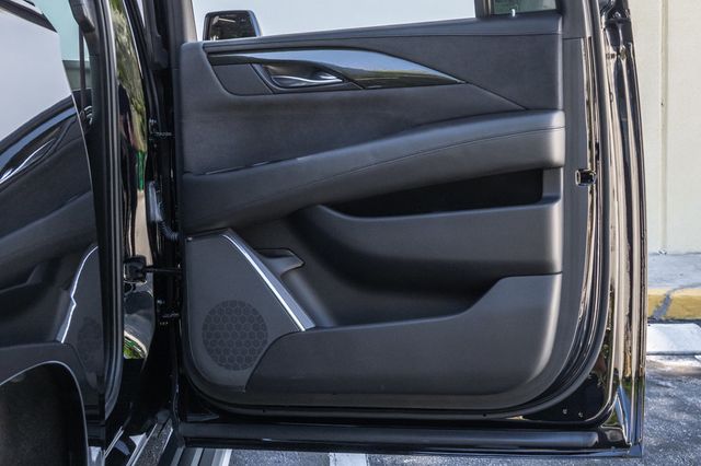 2017 Cadillac Escalade ESV 4WD 4dr Platinum - 23001064 - 30