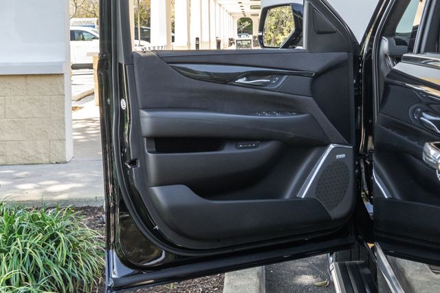 2017 Cadillac Escalade ESV 4WD 4dr Platinum - 23001064 - 33