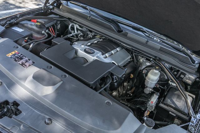 2017 Cadillac Escalade ESV 4WD 4dr Platinum - 23001064 - 36