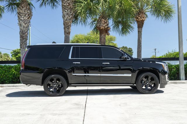 2017 Cadillac Escalade ESV 4WD 4dr Platinum - 23001064 - 8