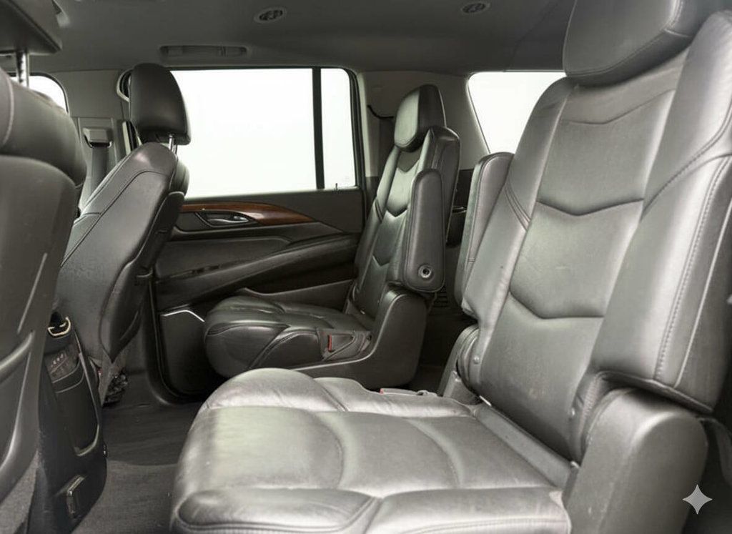 2017 Cadillac Escalade ESV Cadillac Escalade ESV Luxury - Loaded - AWD Ready - 22930848 - 12