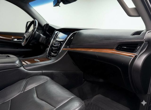 2017 Cadillac Escalade ESV Cadillac Escalade ESV Luxury - Loaded - AWD Ready - 22930848 - 16