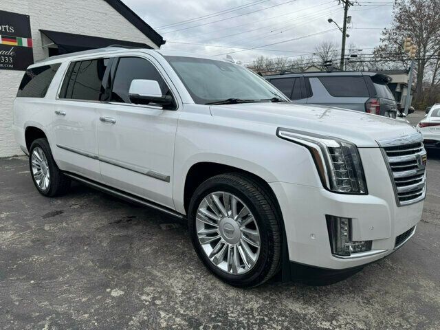 2017 Cadillac Escalade ESV LocalTrade/4X4/Platinum/RearCaptains-DVD/PwrFolding 3rd Row - 22725741 - 6