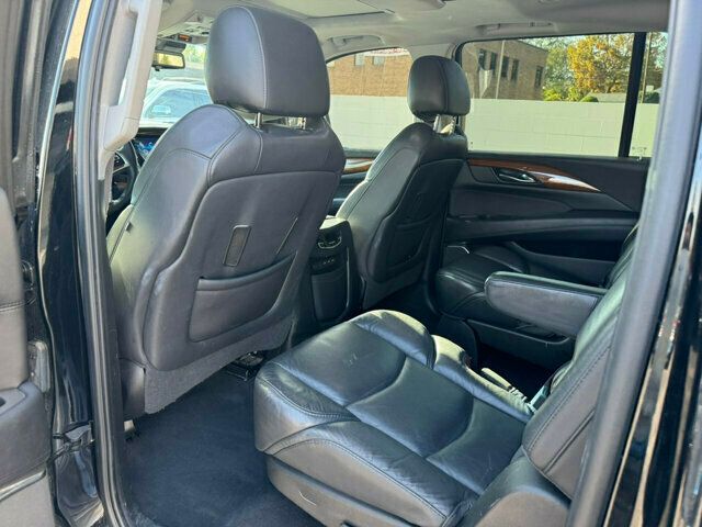 2017 Cadillac Escalade ESV LocalTrade/PremiumLuxury/4WD/2ndRowCaptainSeats/BackupCamera - 22655300 - 10