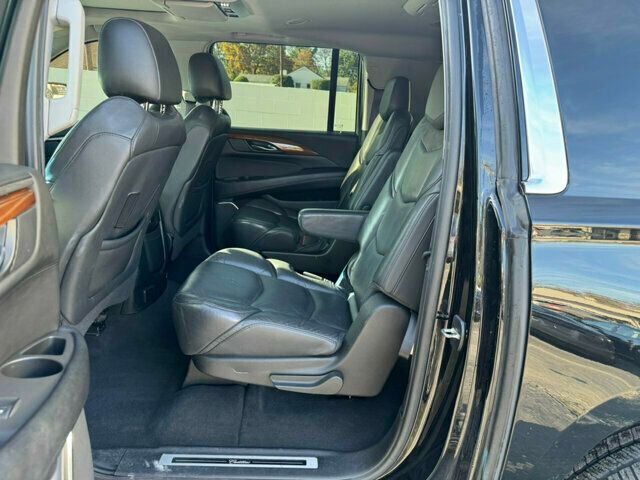 2017 Cadillac Escalade ESV LocalTrade/PremiumLuxury/4WD/2ndRowCaptainSeats/BackupCamera - 22655300 - 11