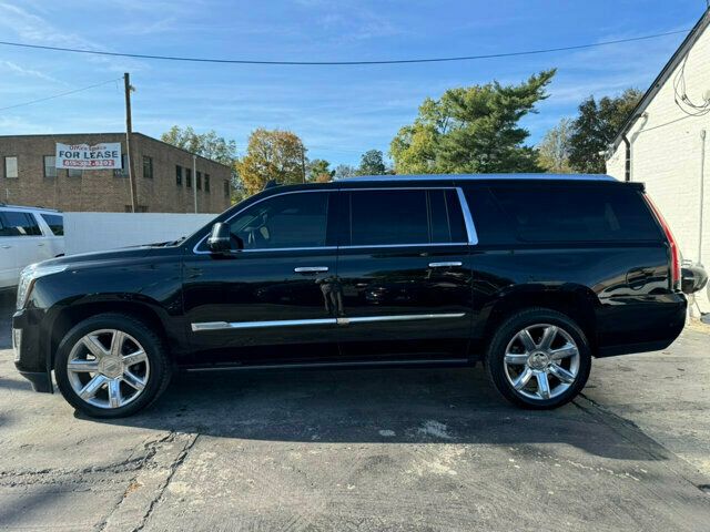 2017 Cadillac Escalade ESV LocalTrade/PremiumLuxury/4WD/2ndRowCaptainSeats/BackupCamera - 22655300 - 1