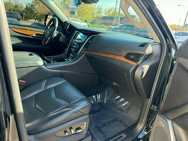 2017 Cadillac Escalade ESV LocalTrade/PremiumLuxury/4WD/2ndRowCaptainSeats/BackupCamera - 22655300 - 19