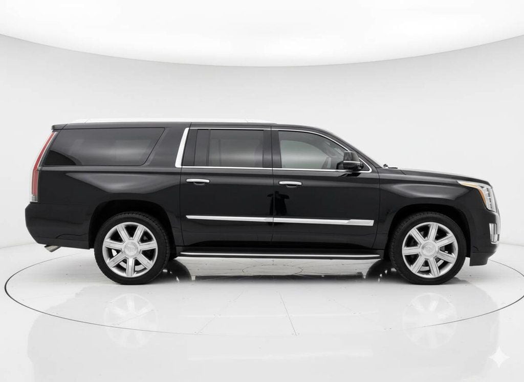 2017 Cadillac Escalade ESV Luxury 4x4 4dr SUV - 22930848 - 4