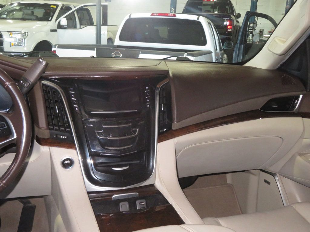 2017 Cadillac Escalade ESV LUXURY BUCKET SEATS EXTRA CLEAN EXCALADE ESV  - 22422805 - 40